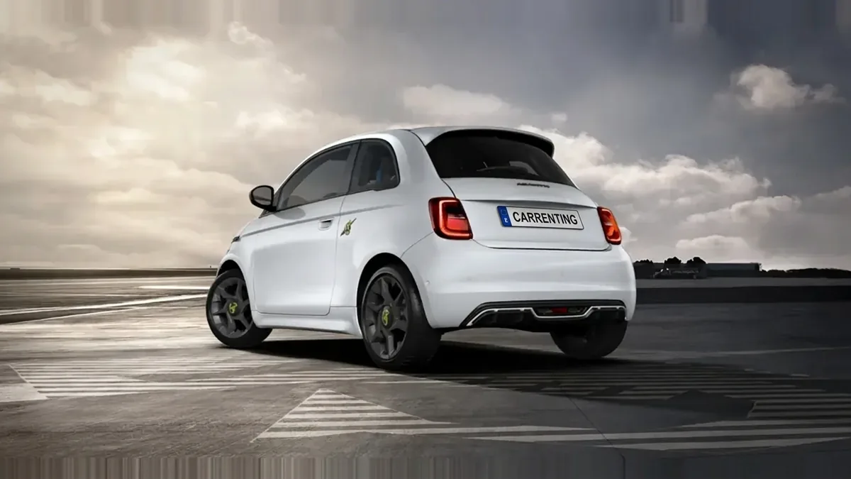 Abarth 500e 42kWh en renting en Elche — Trasera