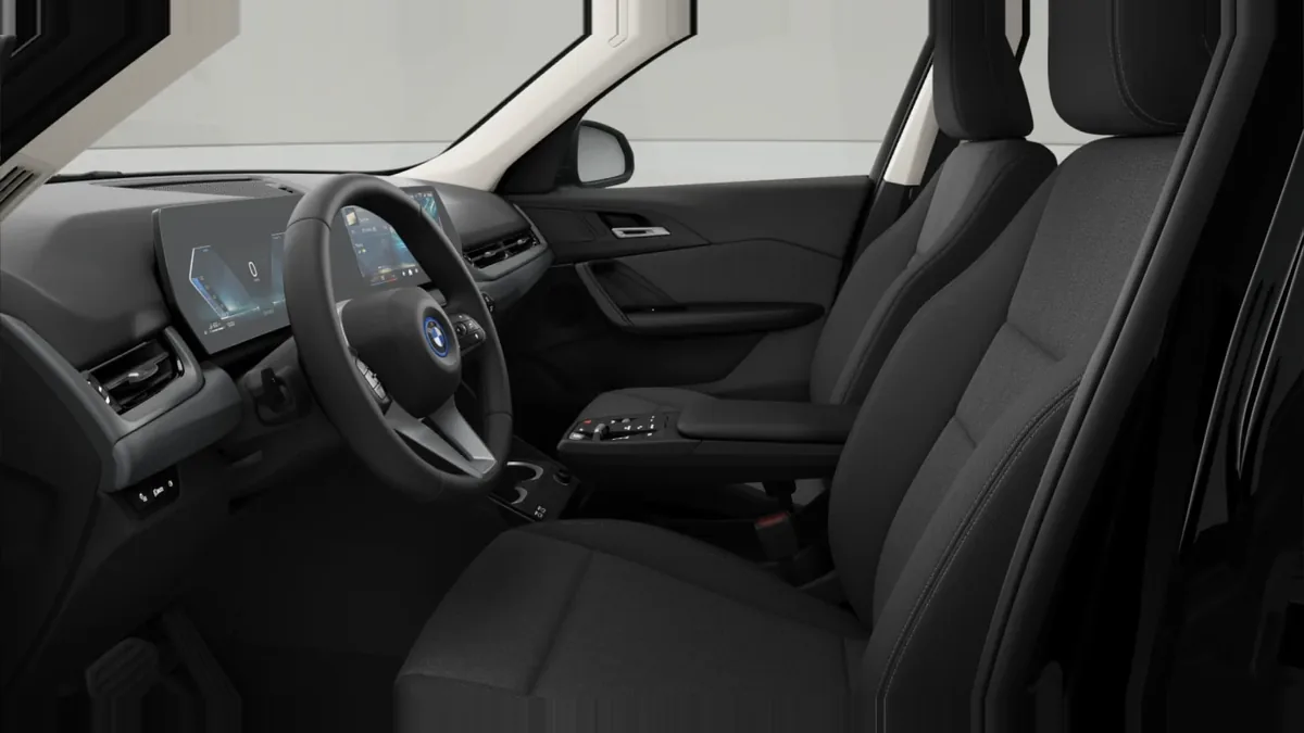 BMW X1 xDrive25e 180kW en renting en Elche — Interior