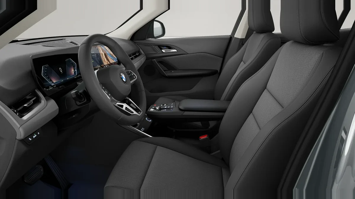 BMW X2 sDrive 20iA 170CV en renting en Elche — Interior