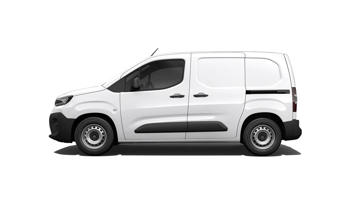 Citroën Berlingo Talla M BlueHDI 100cv van en renting en Elche — Lateral
