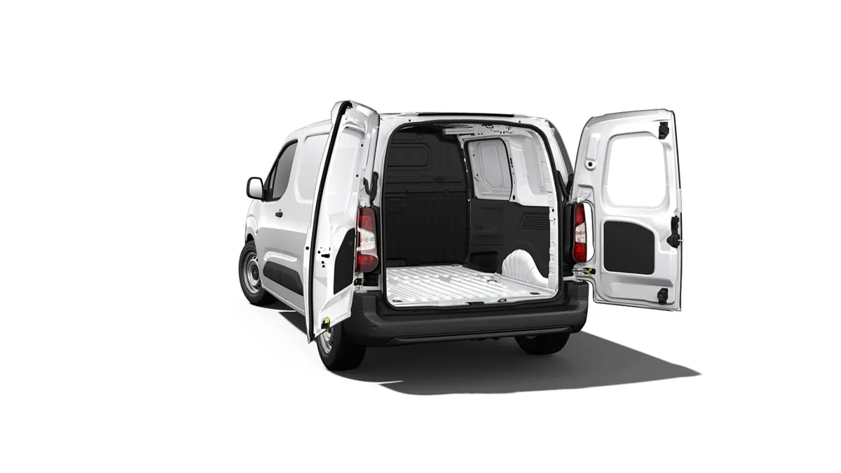 Citroën Berlingo Talla M BlueHDI 100cv van en renting en Elche — Trasera