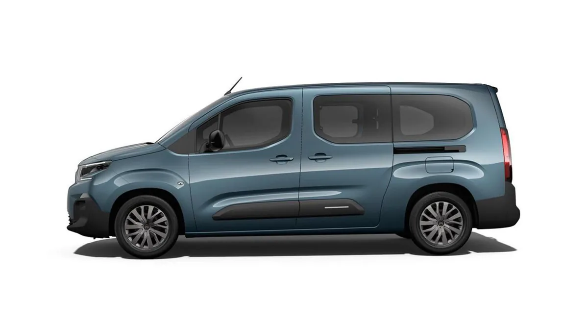 Citroën Berlingo Talla XL BlueHDi 100 YOU L2 N1 Adaptado en renting en Elche — Interior
