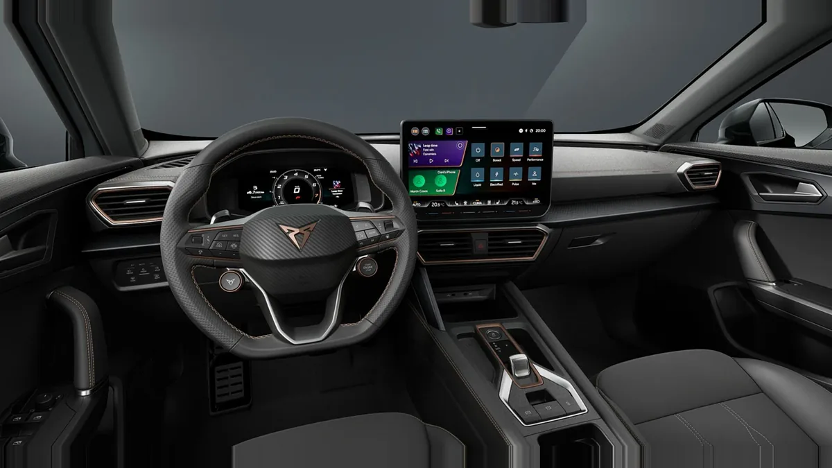 CUPRA Formentor eTSI 1.5 110kW (150CV) DSG 7vel. en renting en Elche — Delantera