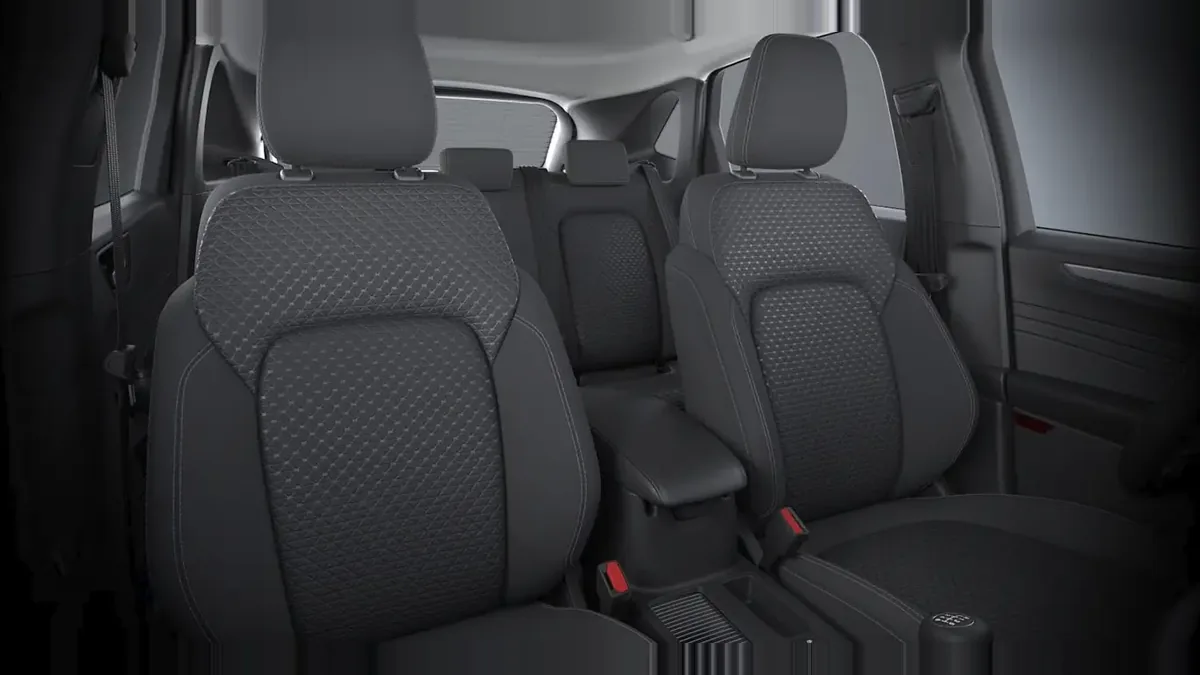 Ford Kuga Titanium 1.5 Ecoboost 150CV III en renting en Elche — vista 6