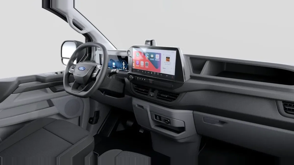 Ford TRANSIT CUSTOM Van 2.5 Duratec PHEV 171kW 320 L1 Trend en renting en Elche — Delantera