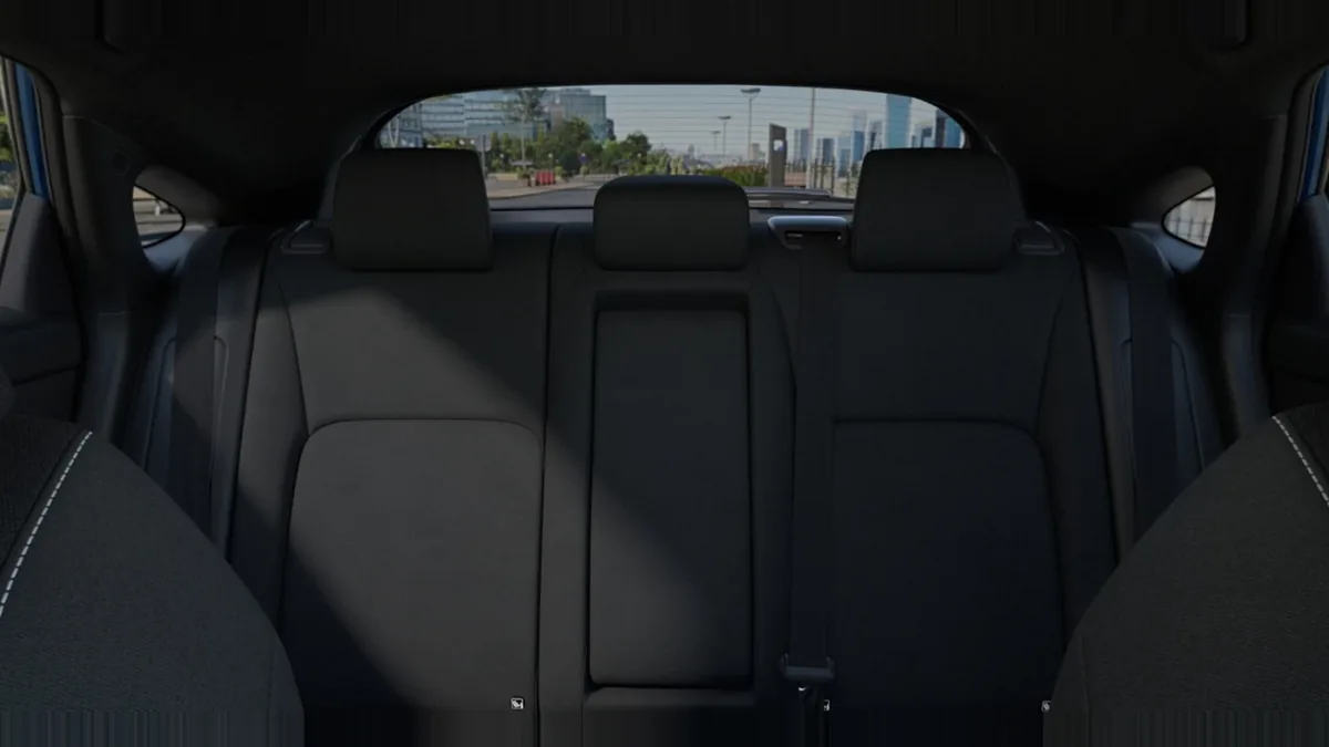 Honda Civic 2.0 i-MMD Elegance 184CV en renting en Elche — vista 8