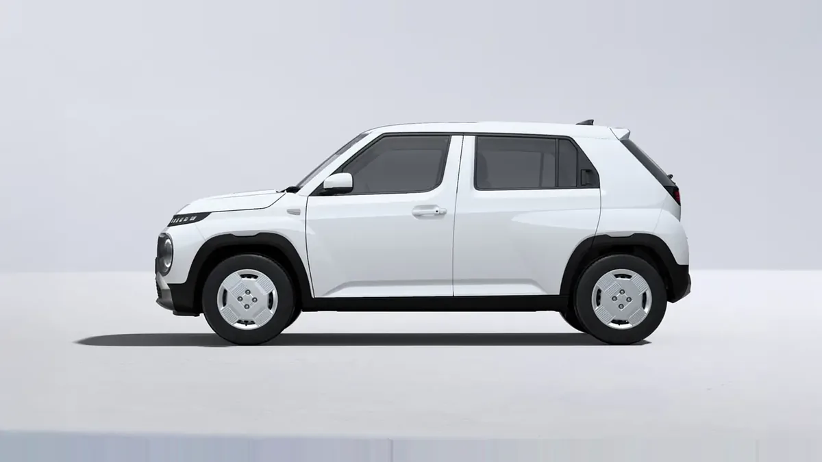 Hyundai Inster 97cv 42kWh Klass en renting en Elche — Delantera
