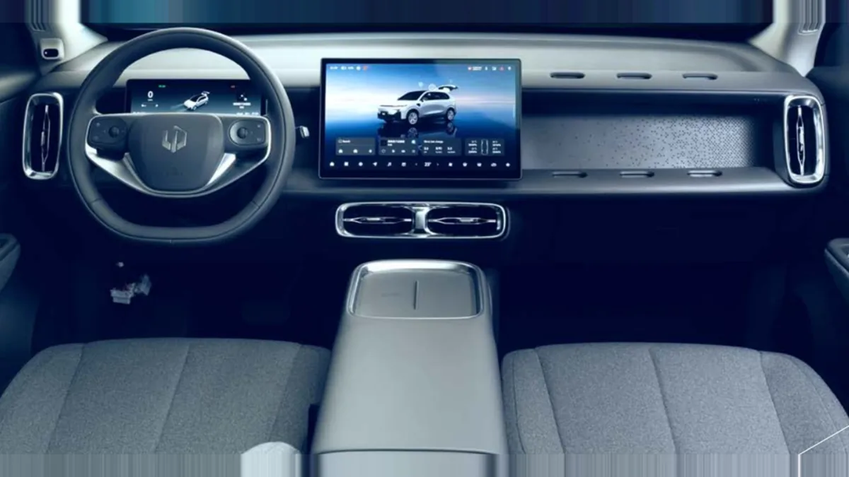 Leapmotor B10 REEV 18.8 kWh Life AT en renting en Elche — Interior