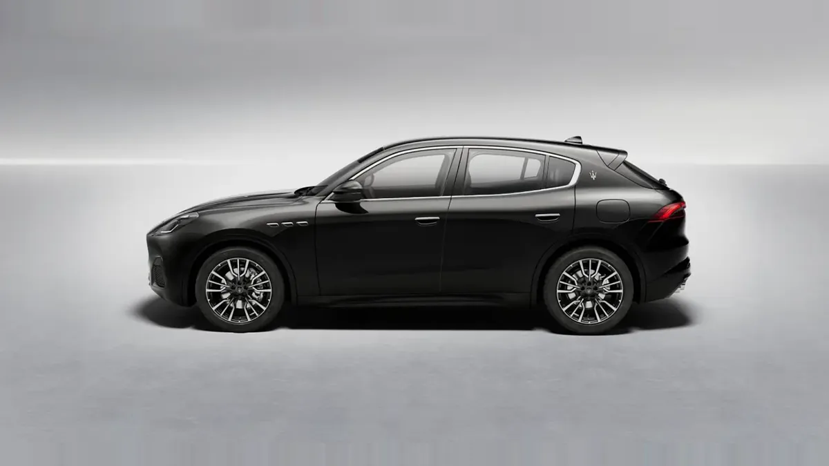 Maserati Grecale L4 MHEV 300CV AWD en renting en Elche — Delantera