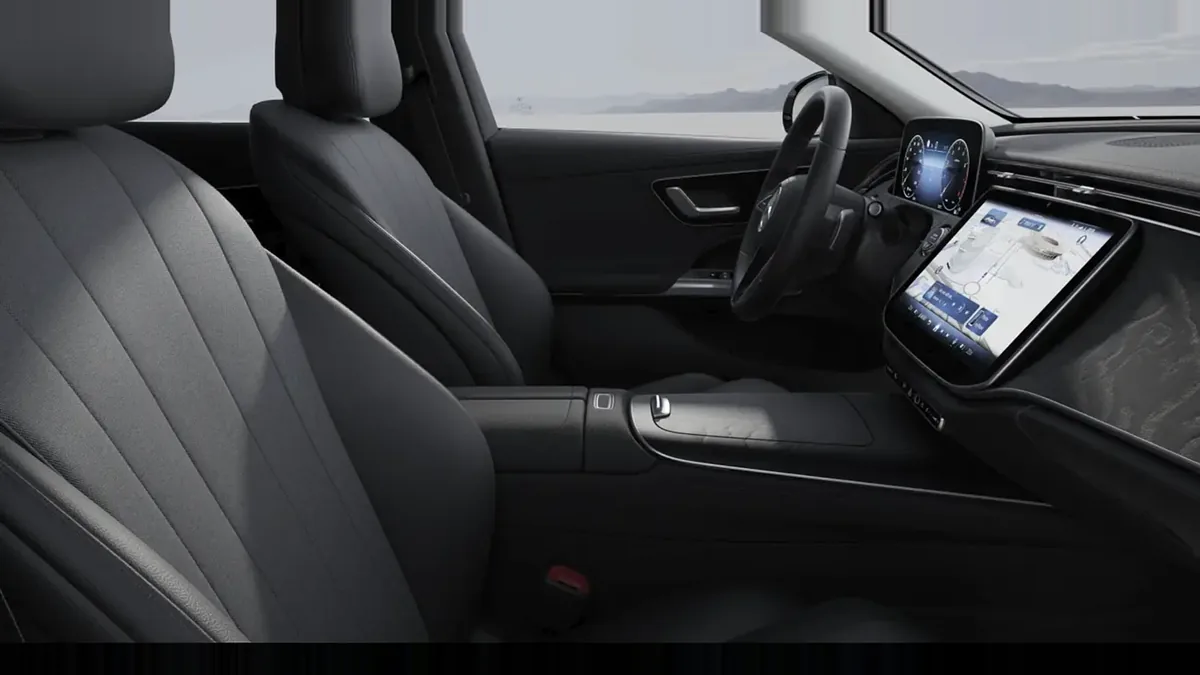 Mercedes-Benz Clase E 200 en renting en Elche — Interior