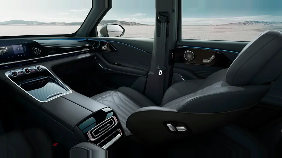 Omoda 9 SHS Premium 1.5 TGDI 3DHT 395kW (537CV) AWD en renting en Elche — Interior