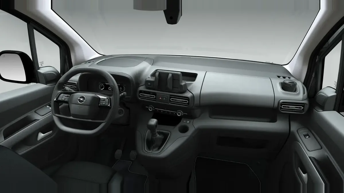 Opel Combo-e Cargo M 800kg en renting en Elche — Trasera
