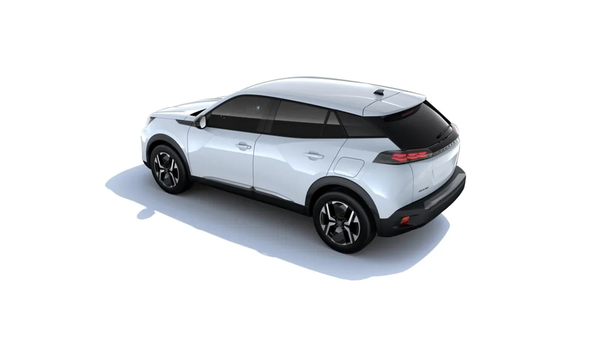 Peugeot 2008  ALLURE HYBRID 110 EDCS6 (AUTOMÁTICO) en renting en Elche — Trasera