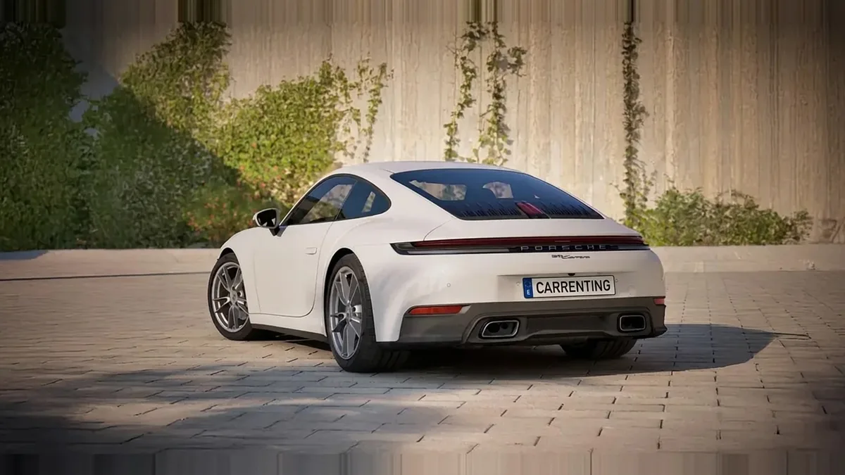 Porsche 911 Carrera en renting en Elche — Trasera