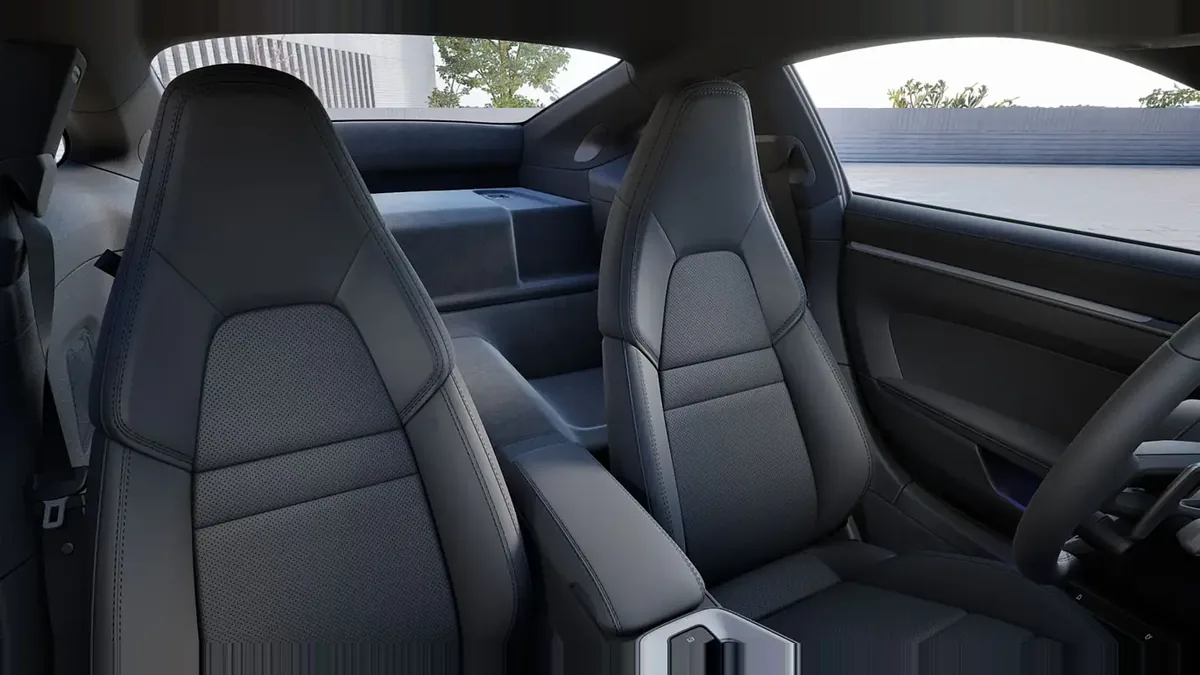 Porsche 911 Carrera en renting en Elche — Interior