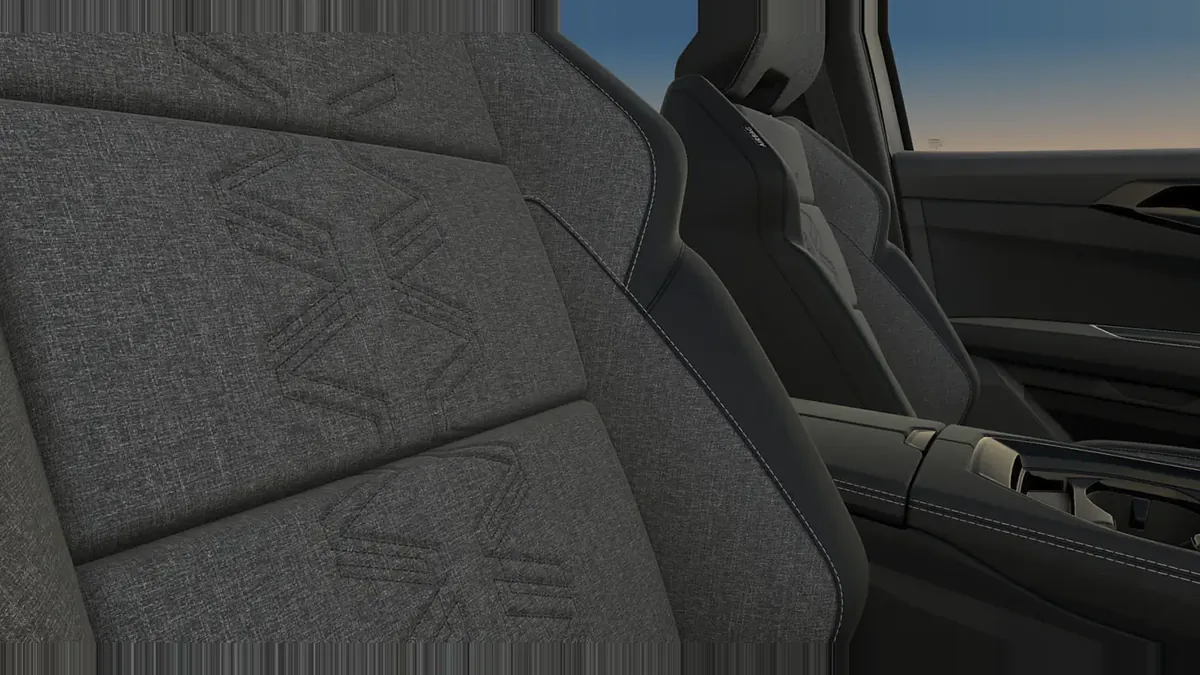 Renault Austral Evolution E-Tech Full Hybrid en renting en Elche — Interior