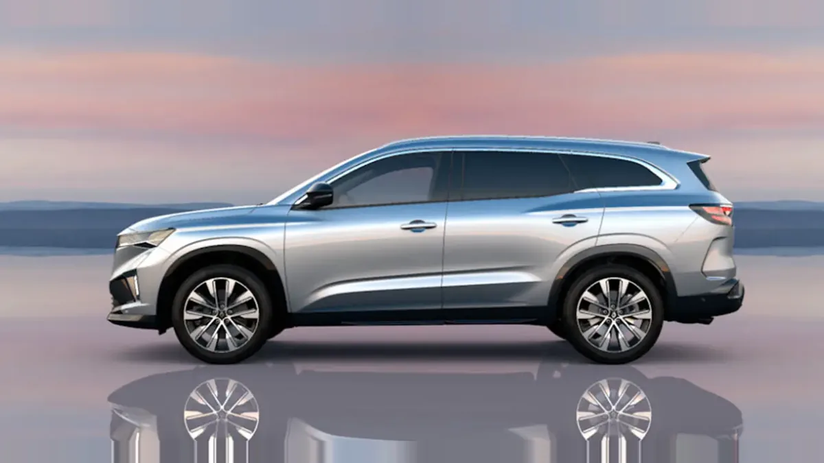 Renault ESPACE TECHNO E-TECH FULL HYBRID 200CV en renting en Elche — Lateral