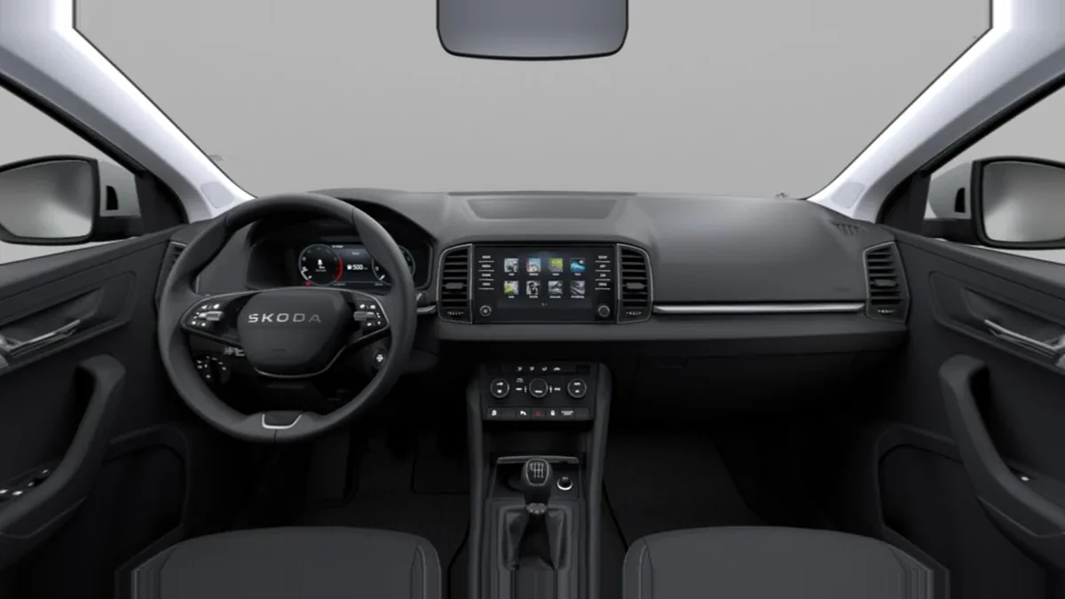 Škoda Karoq Selection 1.0 TSI 85kW (115CV) Manual en renting en Elche — Delantera