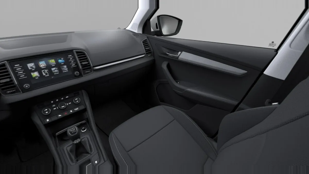 Škoda Karoq Selection 1.0 TSI 85kW (115CV) Manual en renting en Elche — Interior