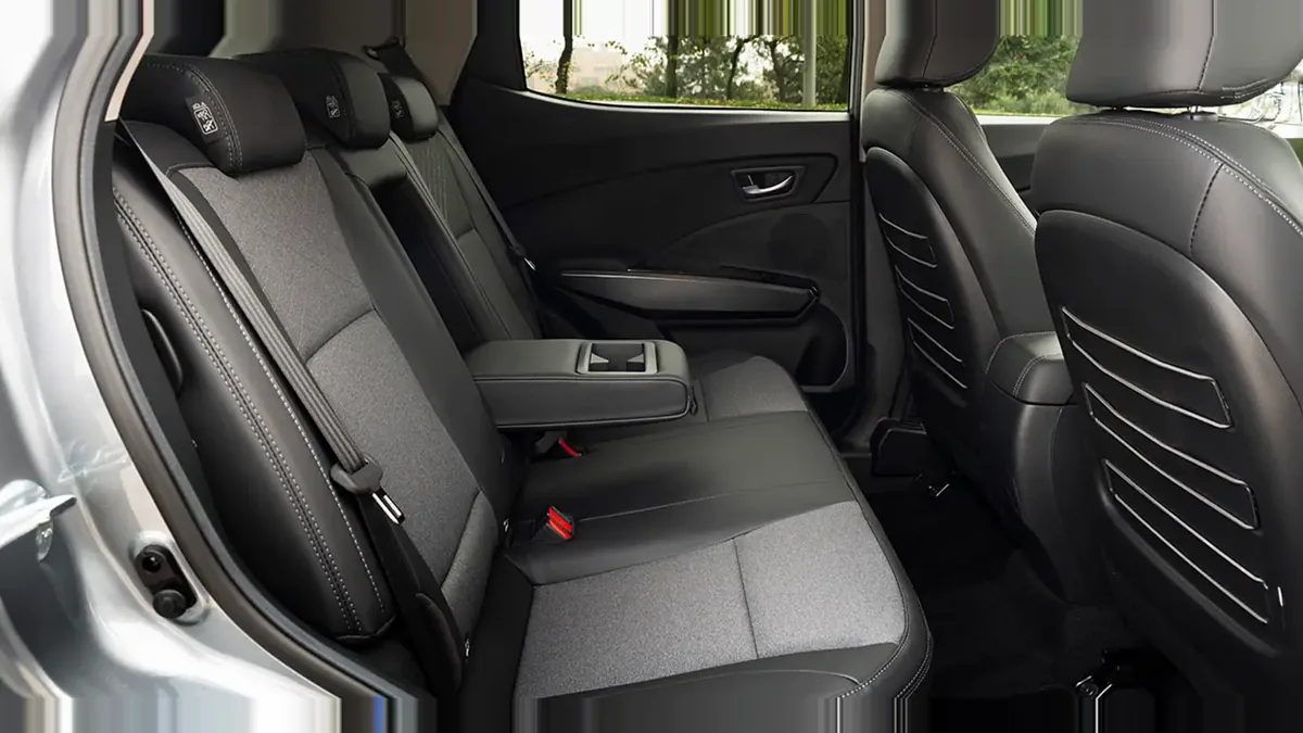 KGM Tívoli G15 Urban Plus 4x2 en renting en Elche — vista 11