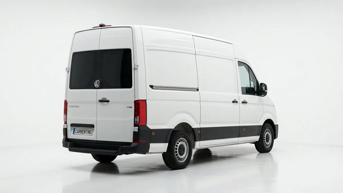 Volkswagen Crafter 35 Furgón BL TA L4H3 2.0 TDI 103kW (140CV) - ISOTERMO en renting en Elche — Delantera