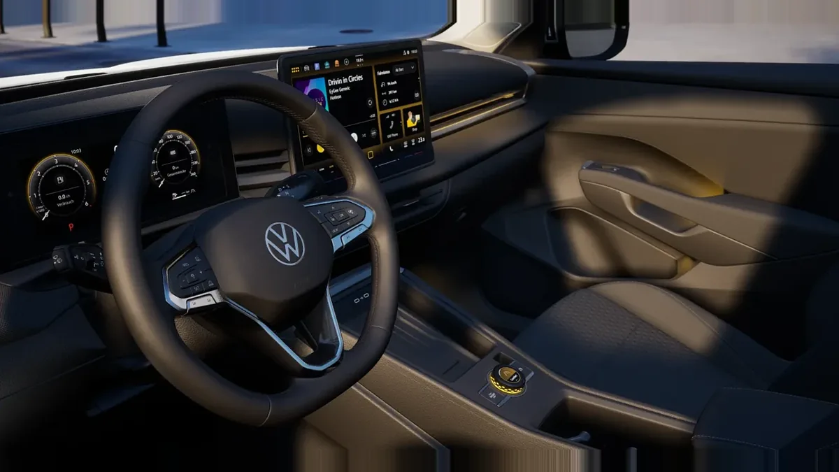Volkswagen T-ROC Match 1.5 eTSI 150CV DSG en renting en Elche — vista 6