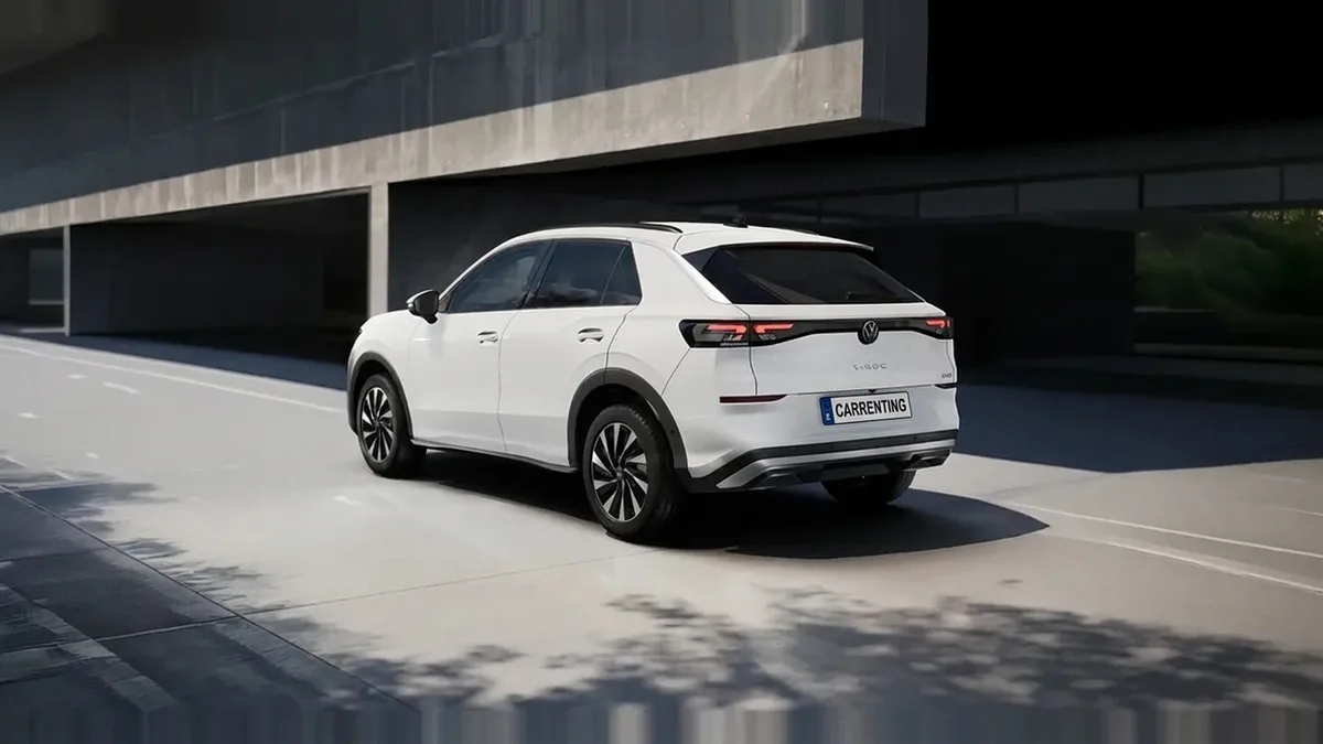 Volkswagen T-ROC Match 1.5 eTSI 85kW (116CV) DSG en renting en Elche — Trasera